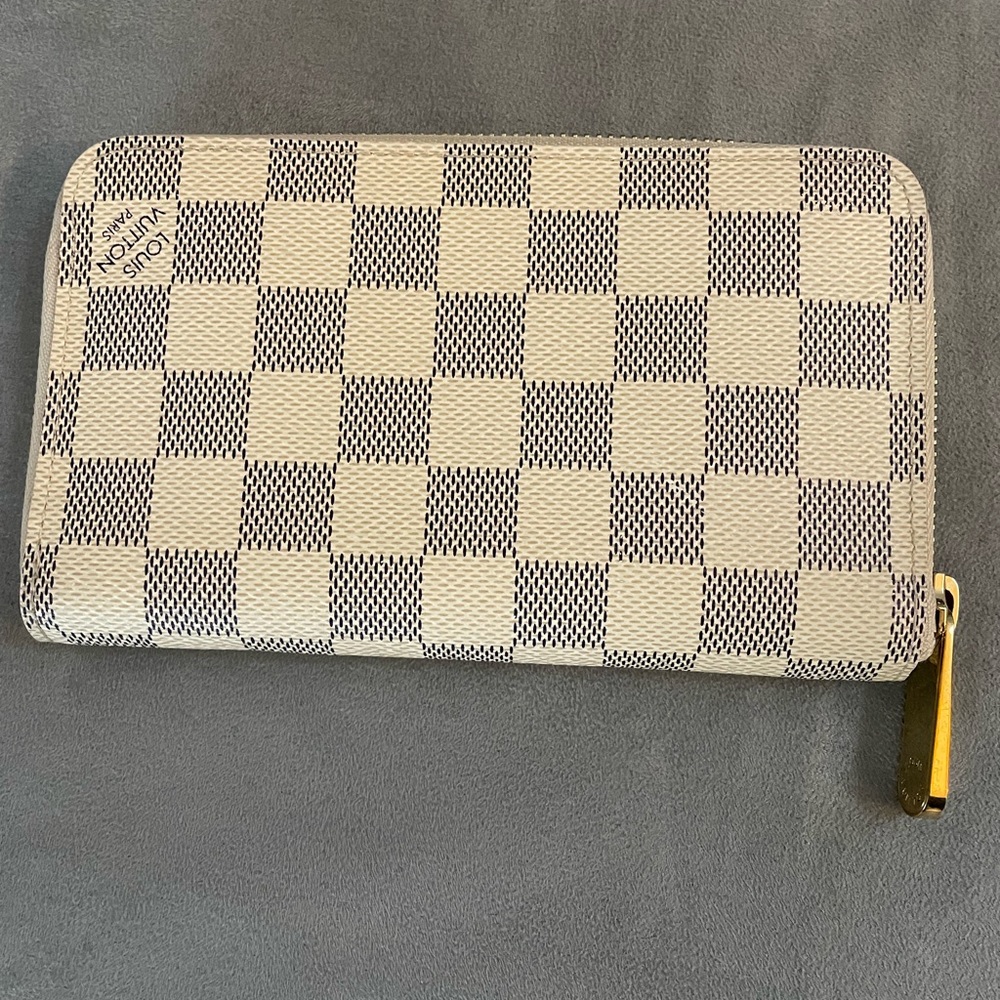 LV azure zippy wallet